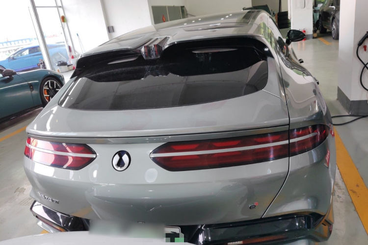 腾势Z9GT 2024款 1100四驱Ultra版车身外观6