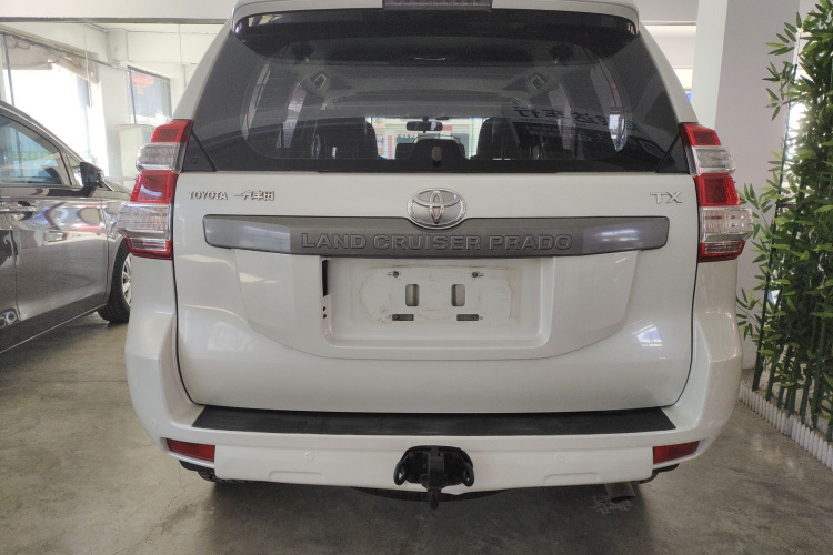 丰田 普拉多 2016款 2.7L 自动标准版车身外观6