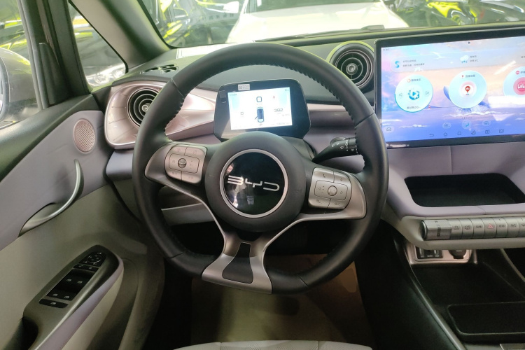 比亚迪 海豚 2023款 420km 时尚版中控内饰13