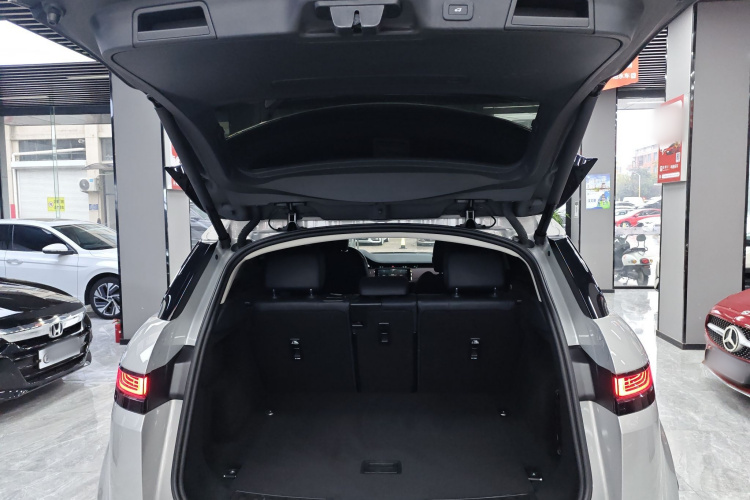 路虎 揽胜极光 2023款 极光L 249PS 豪华版局部细节23