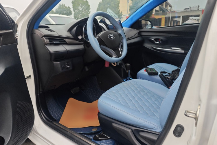 丰田 YARiS L 致炫 2015款 1.5E 自动魅动版中控内饰20