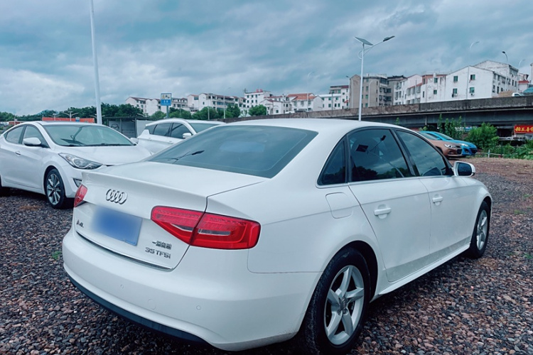 奥迪A4L 2013款 35 TFSI 自动标准型车身外观6005