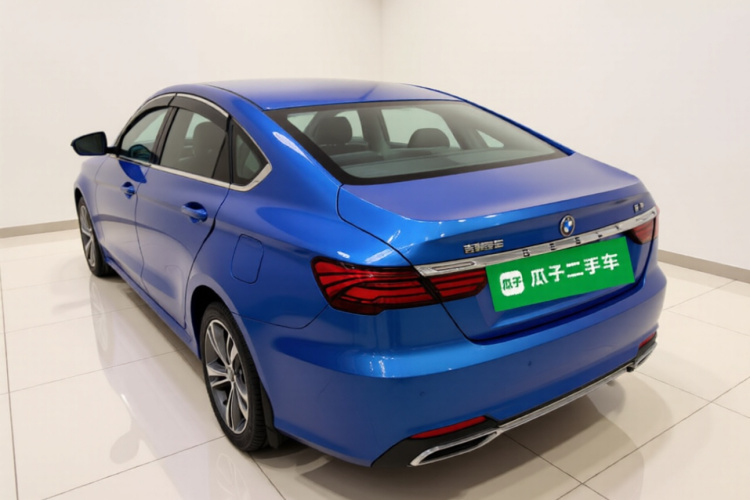 吉利汽车 缤瑞 2018款 14T CVT缤致版车身外观5