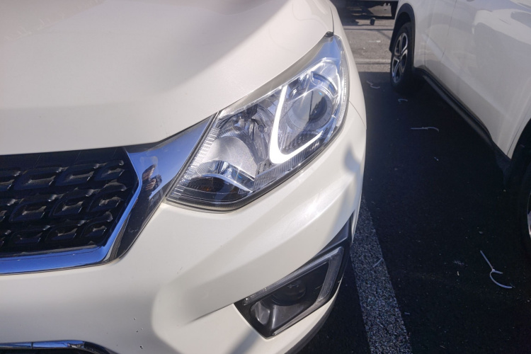 北京汽车 绅宝X35 2016款 1.5L 自动豪华版局部细节36