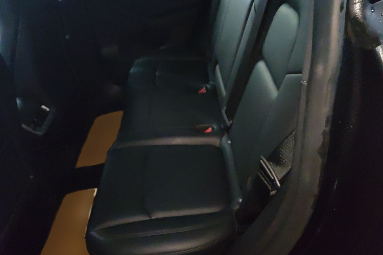 特斯拉 Model Y 2024款 后轮驱动版中控内饰7004