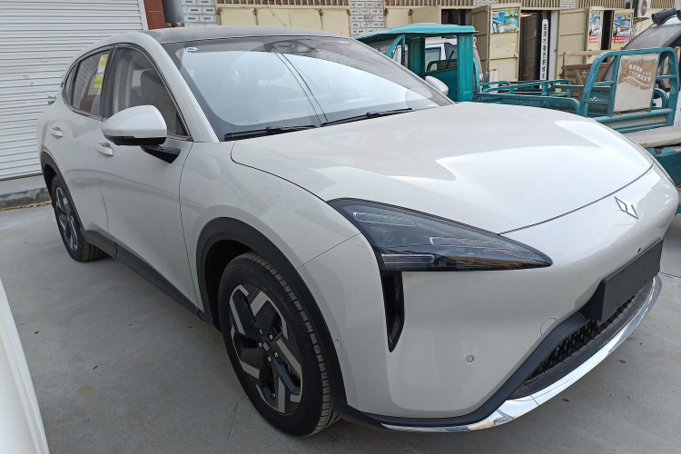 宝骏云海 2024款 600km 纯电版车身外观3