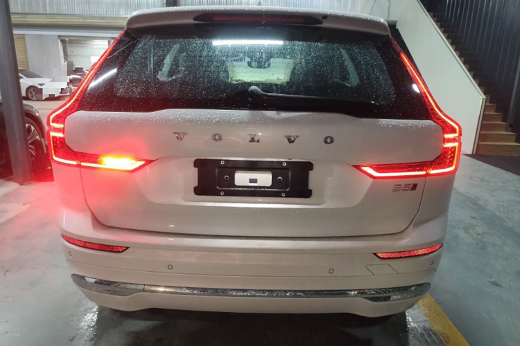 沃尔沃XC60 2025款 B5 四驱智远豪华版车身外观6