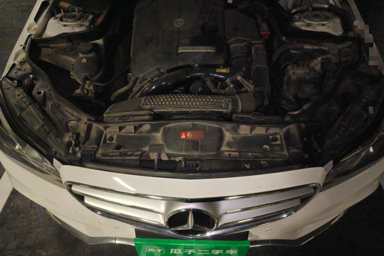 奔驰E级 2015款 E 260 L 运动型局部细节24