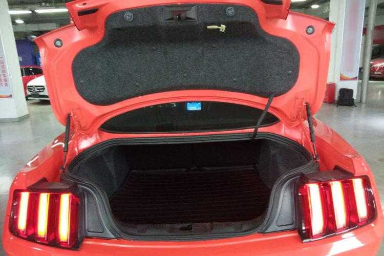 福特 Mustang  2.3T 性能版局部细节23