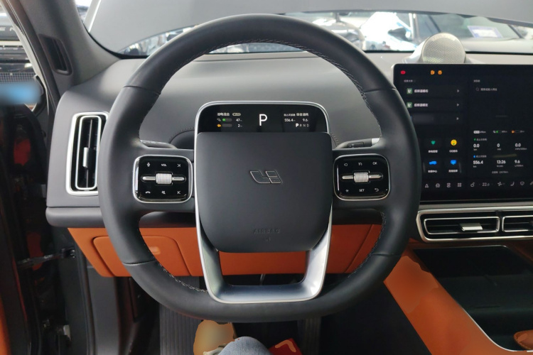 理想汽车 理想L7 2023款 Max中控内饰13
