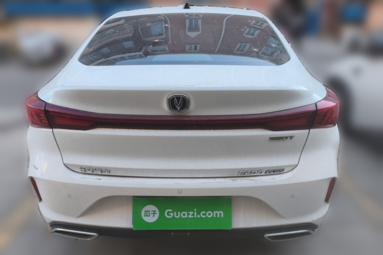 长安 逸动 2022款 PLUS 蓝鲸NE 1.4T GDI DCT尊贵版车身外观6