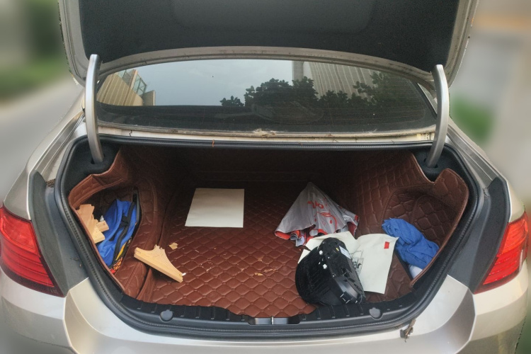 宝马5系 2017款 520Li 典雅型中控内饰23