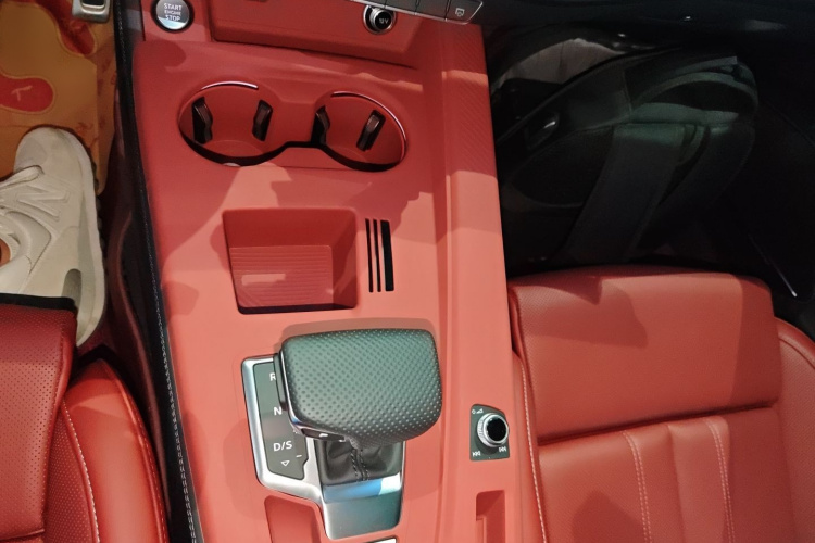 奥迪A4L 2024款 40 TFSI 豪华动感型局部细节18