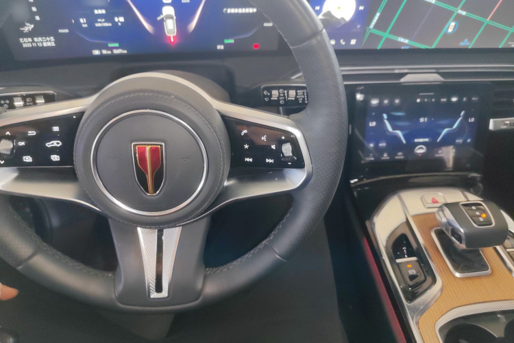 红旗E-HS9 2021款 460km 旗享版 六座中控内饰7002