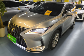 雷克萨斯RX 2020款 改款 450hL 四驱典雅版7座