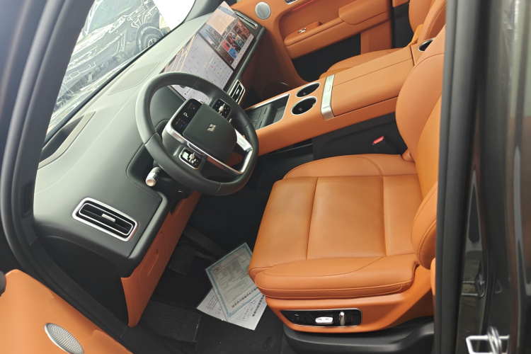 理想汽车 理想L8 2024款 Ultra中控内饰19