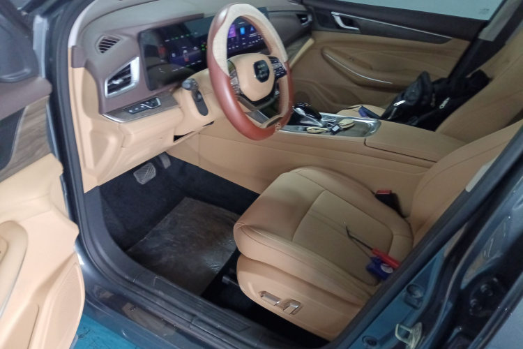 蓝电E5 2024款 荣耀版 100KM尊享型 7座局部细节19