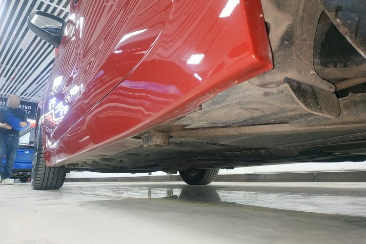 宝马1系 2020款 120i 时尚型局部细节9002