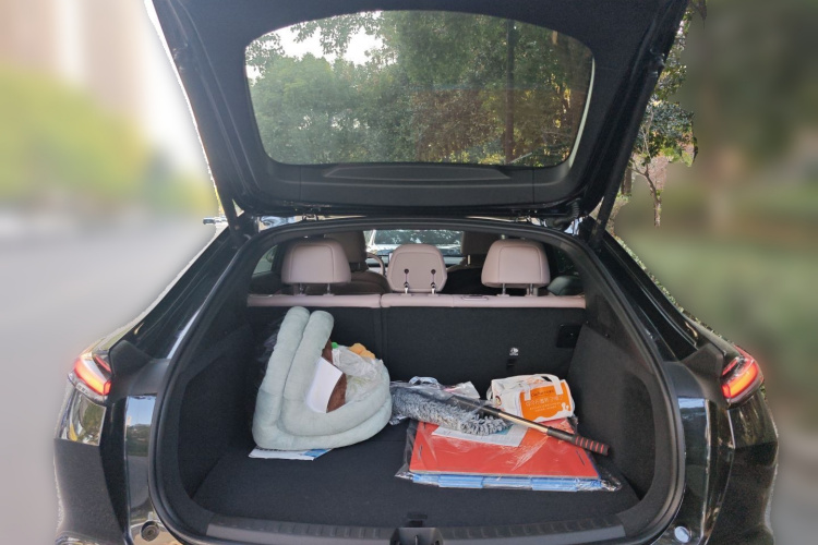 乐道L60 2024款 60kWh 后驱版中控内饰23