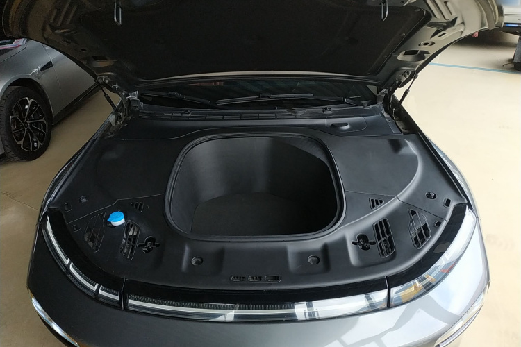 小鹏P7 2022款 480N+局部细节24