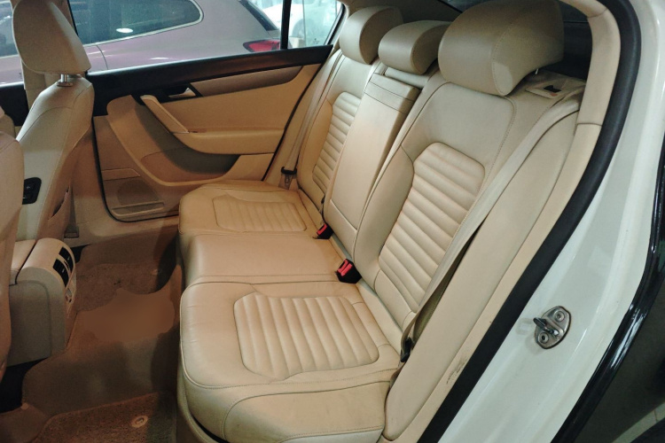 大众 迈腾 2013款 1.8TSI 领先型中控内饰21