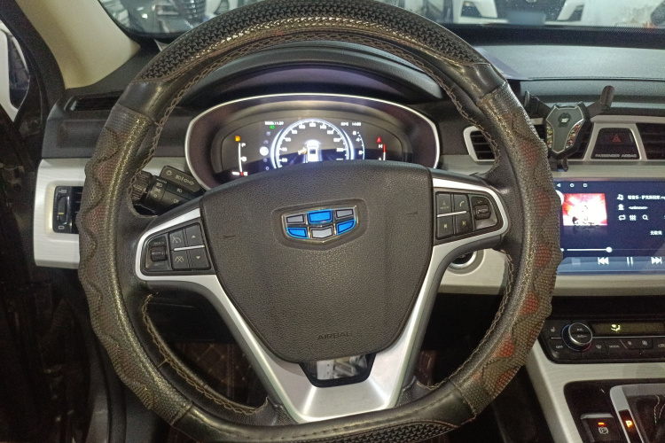 吉利汽车 博越 2018款 1.8TD 自动两驱智联型4G互联版中控内饰13