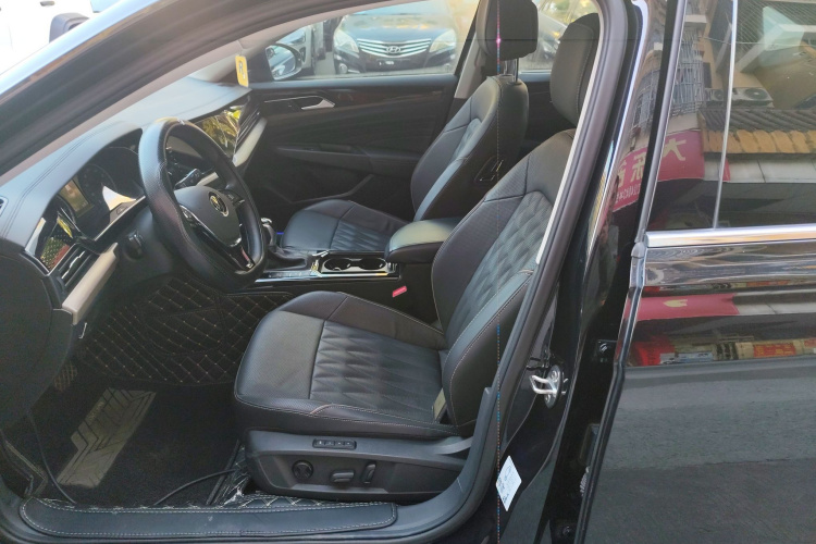 大众 帕萨特新能源 2020款 430PHEV 混动豪华版 国VI局部细节19