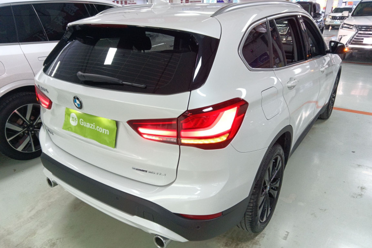 宝马X1 2021款 sDrive20Li 时尚型车身外观7