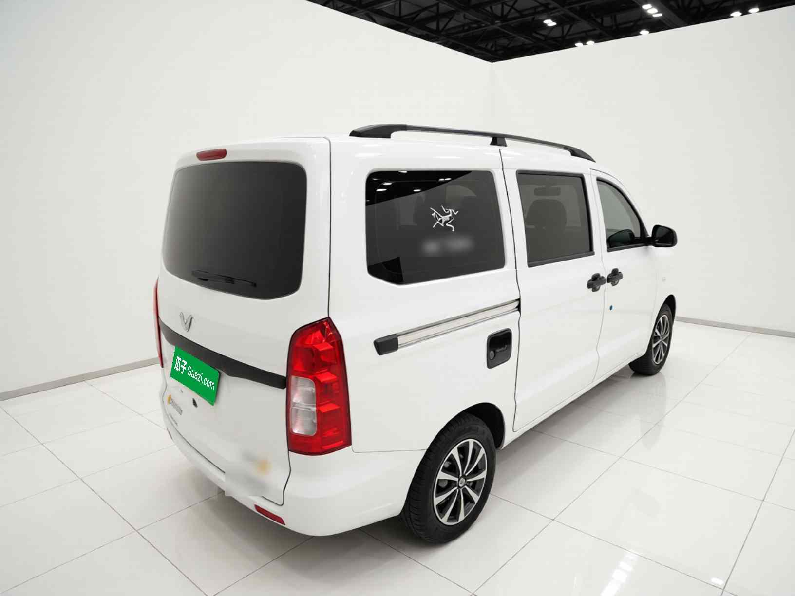 五菱汽车 五菱宏光V 2022款 1.5L劲取版电动助力LAR(5)