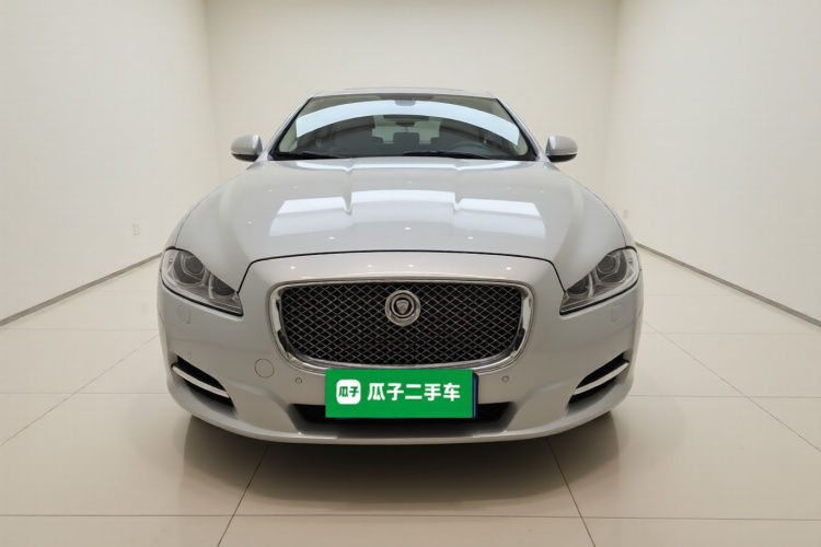 捷豹XJ 2014款 XJL 2.0T 两驱典雅商务版车身外观2