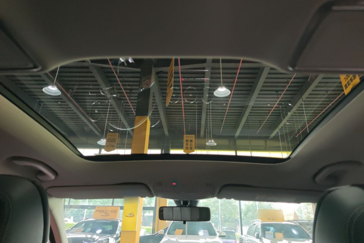 奔驰C级 2020款 C 200 L 时尚型运动版中控内饰22