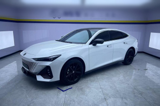 长安UNI-V 2023款 1.5T 尊贵型