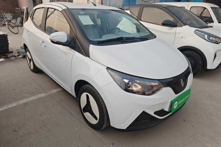 江铃集团新能源 易至EV2 2024款 201km 舒适型车身外观3