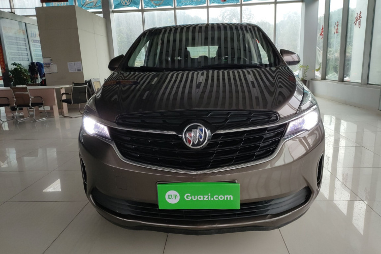 别克GL8 2021款 陆上公务舱 652T 舒适型车身外观2