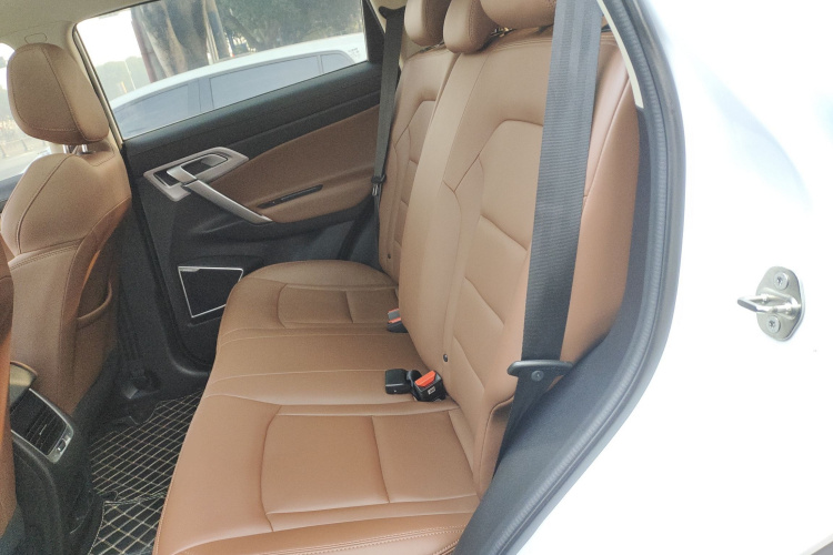 吉利汽车 博越 2021款 1.8TD DCT两驱亚运版中控内饰7004