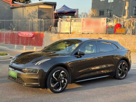 极氪001 2022款 超长续航双电机 YOU版