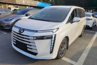 广汽传祺 传祺E8 2024款 荣耀系列 2.0L 荣耀版