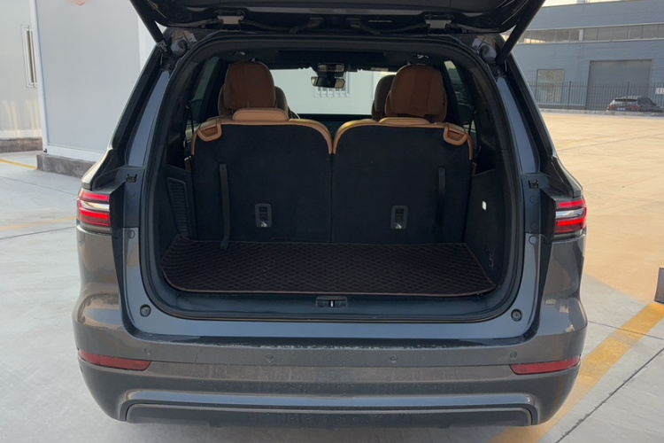 理想汽车 理想ONE 2021款 增程6座版局部细节23