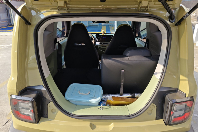 吉利银河 2025款 210km 熊猫骑士机舱底盘23