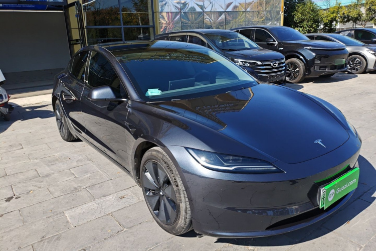 特斯拉 Model 3 2023款 后轮驱动版车身外观6002