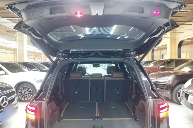 奔驰GLB 2024款 改款 GLB 220 时尚型局部细节23