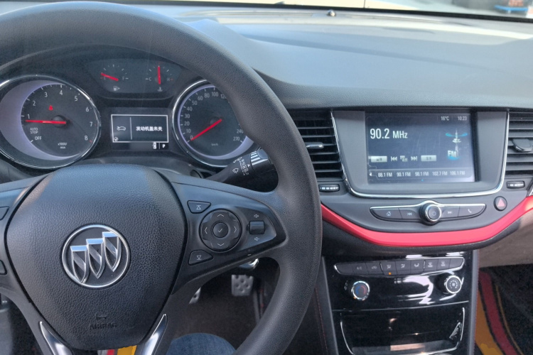 别克 威朗 2016款 两厢GS 20T 双离合豪情运动型中控内饰7002