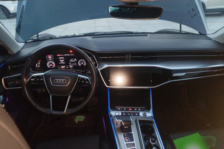 奥迪A6L 2020款 45 TFSI 臻选致雅型中控内饰12
