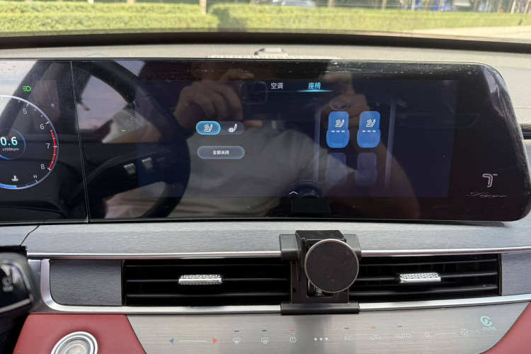 奇瑞 瑞虎7 PLUS 2023款 1.6TGDI DCT旗舰型局部细节16