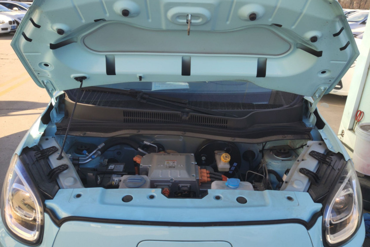 零跑汽车 零跑T03 2025款 403舒享版机舱底盘24