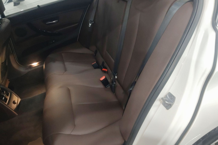 宝马3系 2019款 320Li 时尚型中控内饰7004