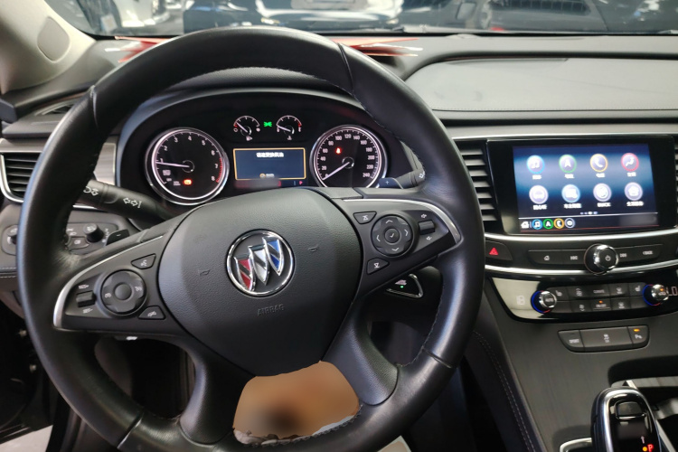 别克 君越 2022款 652T 豪华型中控内饰13