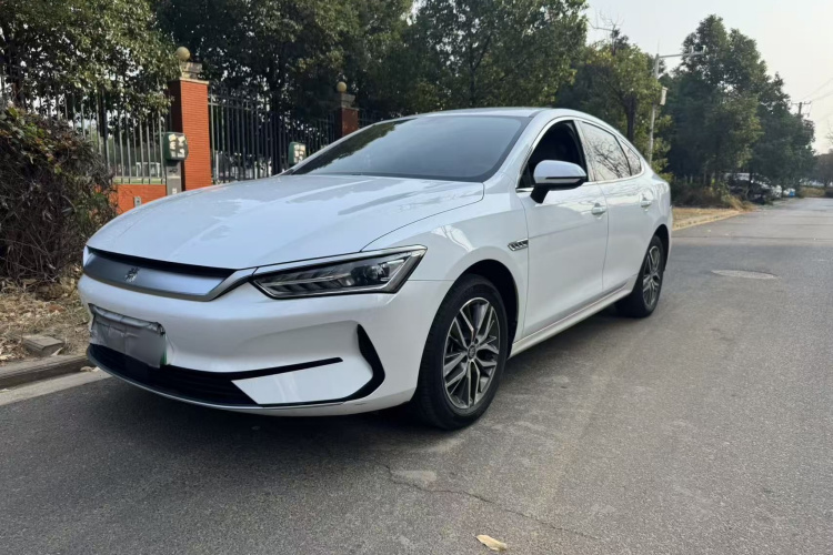 比亚迪 秦PLUS 2023款 冠军版 EV 420KM领先型车身外观6004