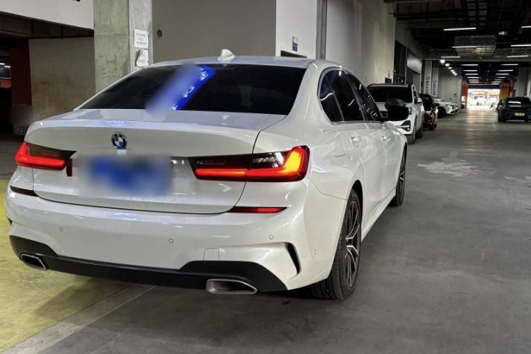 宝马3系 2021款 320Li M运动套装车身外观6012