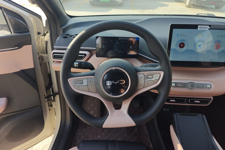 比亚迪 海鸥 2025款 智驾版 305km 活力版中控内饰13
